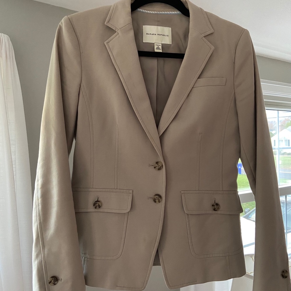 Banana Republic Stretch Cotton Material Blazer